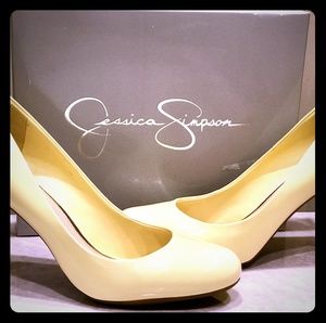 Brand New Jessica Simpson Heels!! 10w .